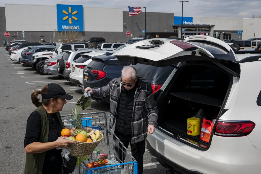 Trump Urges Walmart to Shoulder Tariffs