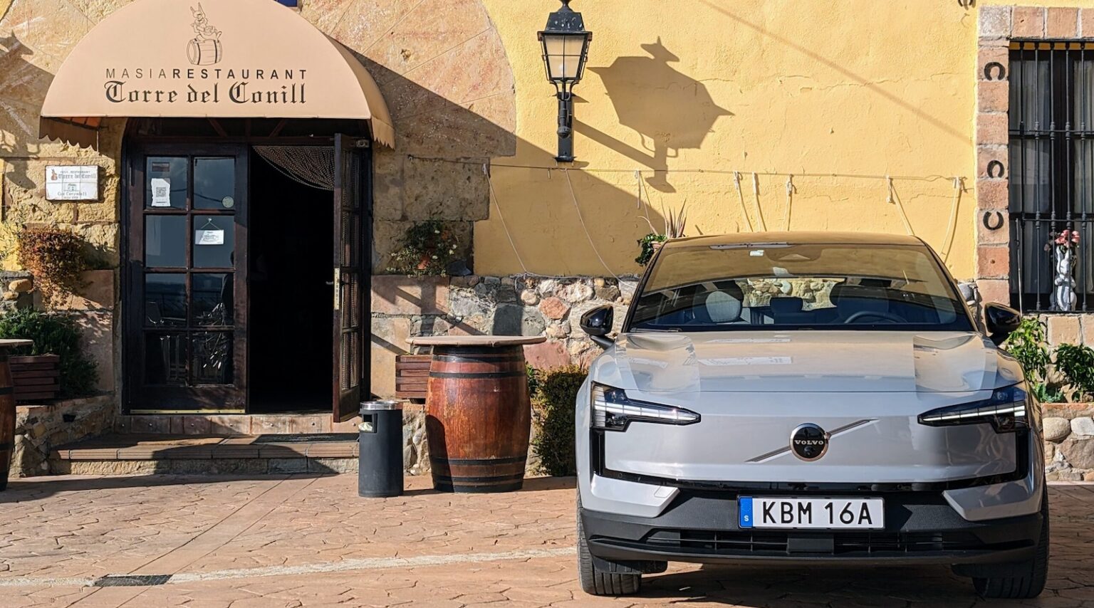 Volvo's Electric Vehicle Sales See Sharp Decline in April 2025